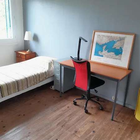 Le Calme Près De La