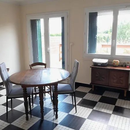 Le Calme Pres De La Casa de Férias *